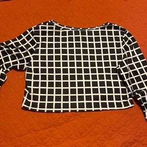 Long sleeve crop top